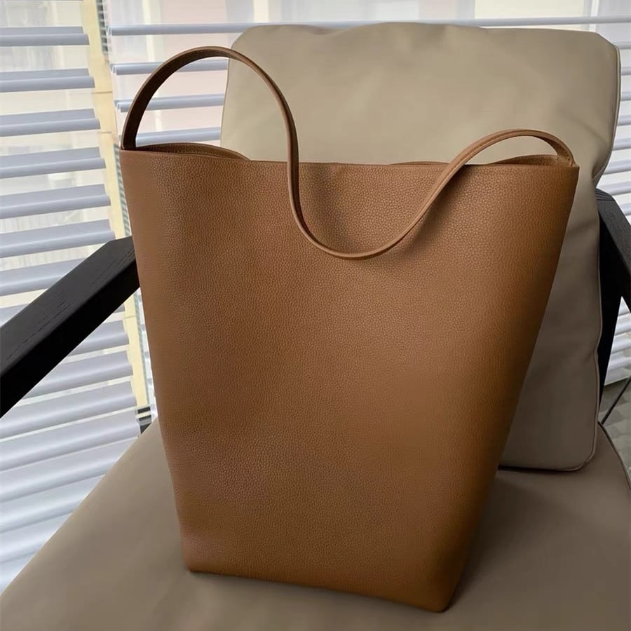 TROW Large Capacity Tote Bag - Leather