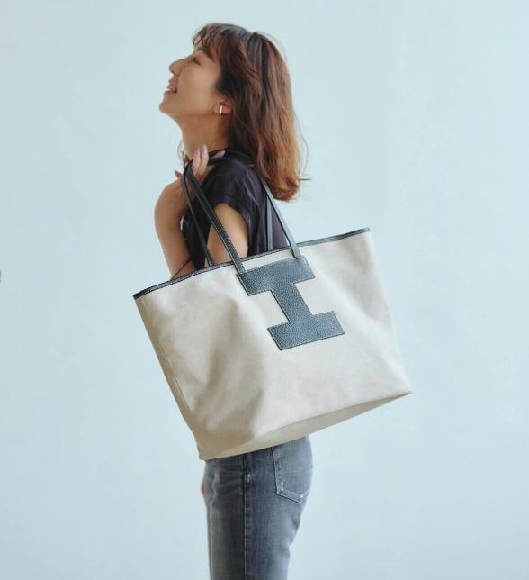 INA - Tote Bag in Canvas