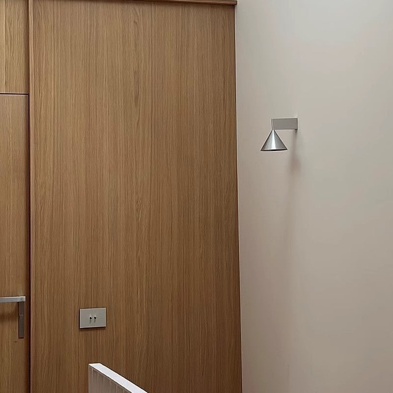 D12 Luna Alloy Sconce