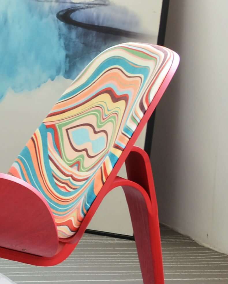 MP Shell Chair - Classic Lounge Chair | Reading Chair in Fabric - Lips Graffiti