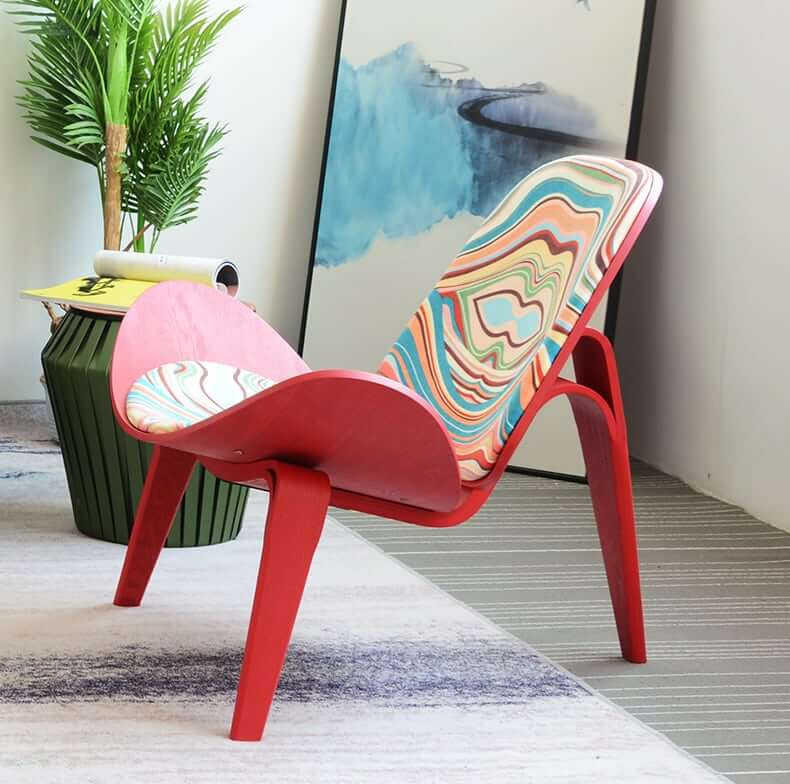 MP Shell Chair - Classic Lounge Chair | Reading Chair in Fabric - Lips Graffiti