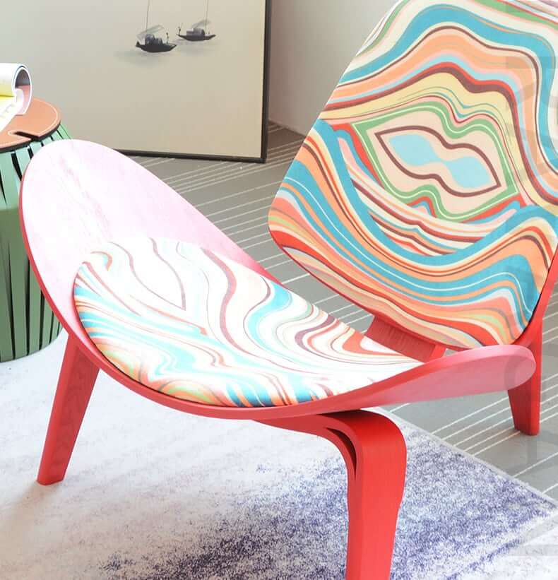 MP Shell Chair - Classic Lounge Chair | Reading Chair in Fabric - Lips Graffiti