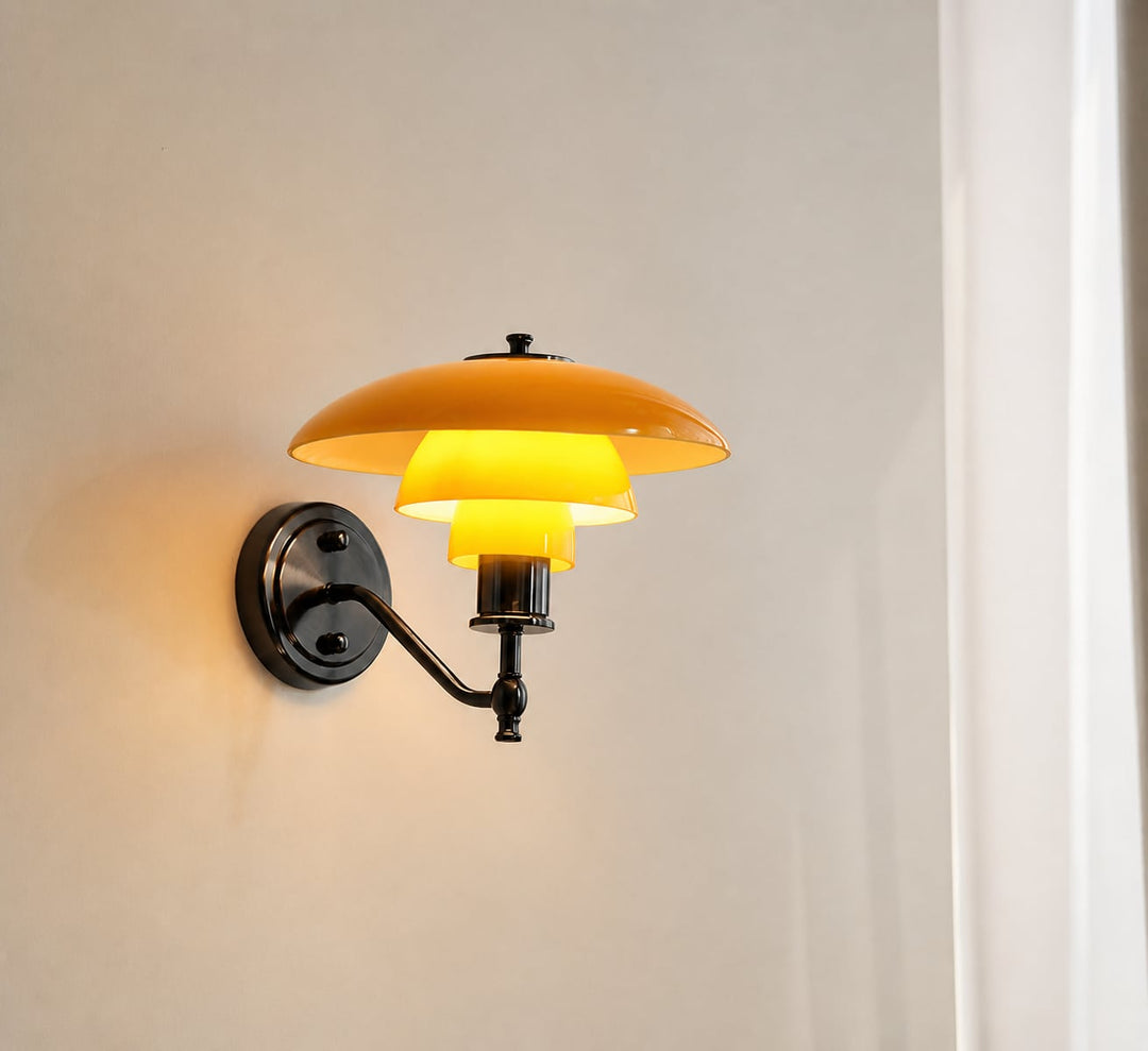 PH3/2 Wall Lamp