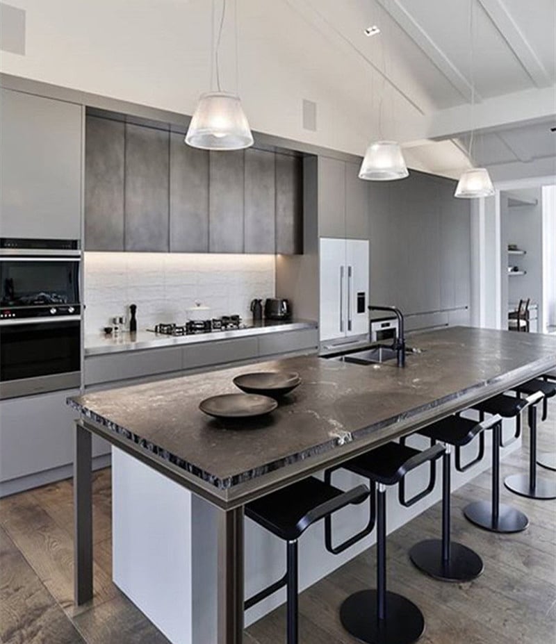 Romeo Glass Pendant Light