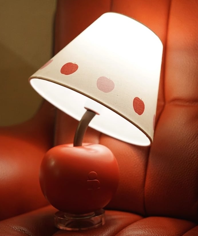 Leaning Apple Table Lamp