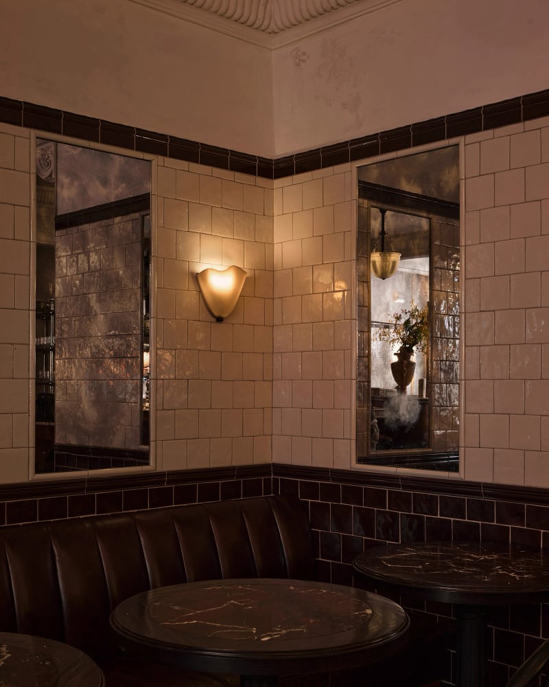W28 Vera Glass Sconce