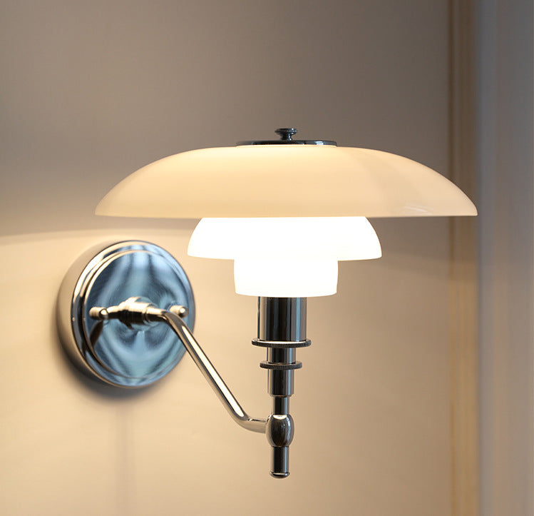 PH3/2 Wall Lamp